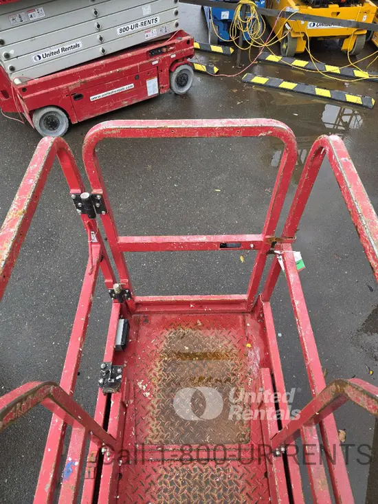 2019 MEC MICRO 19 Scissor Lift