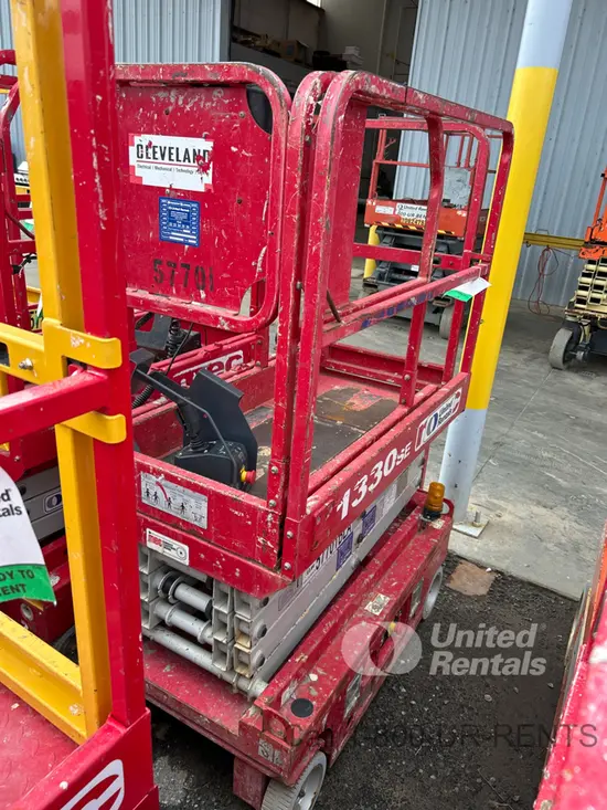 2018 MEC 1330SE Scissor Lift