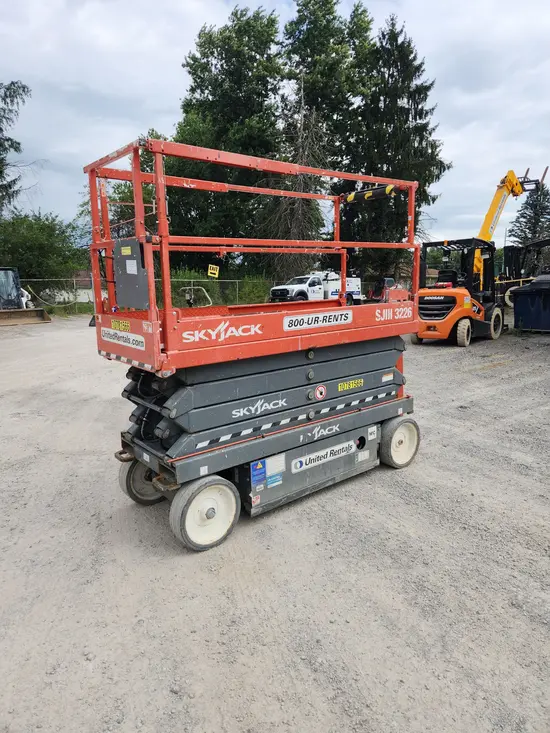 2018 Skyjack SJIII3226 Scissor Lift