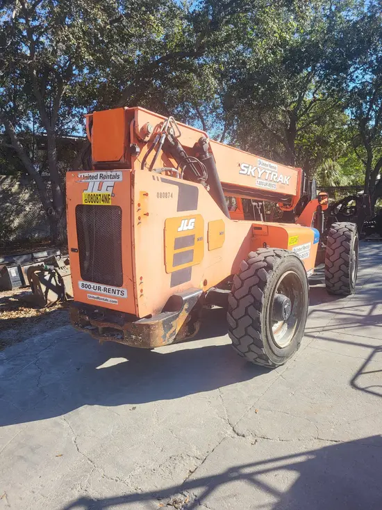 2017 SKYTRAK 10054 Forklift