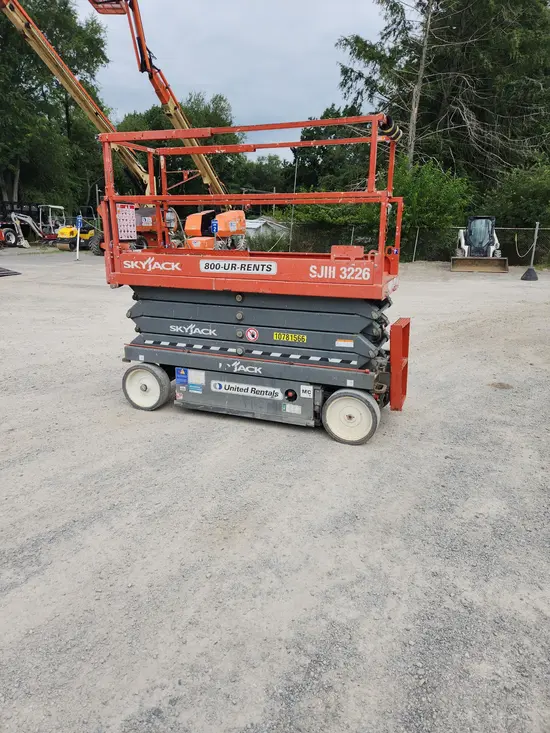 2018 Skyjack SJIII3226 Scissor Lift