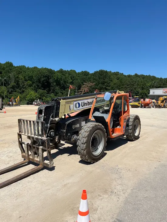 2017 JLG 742 Forklift