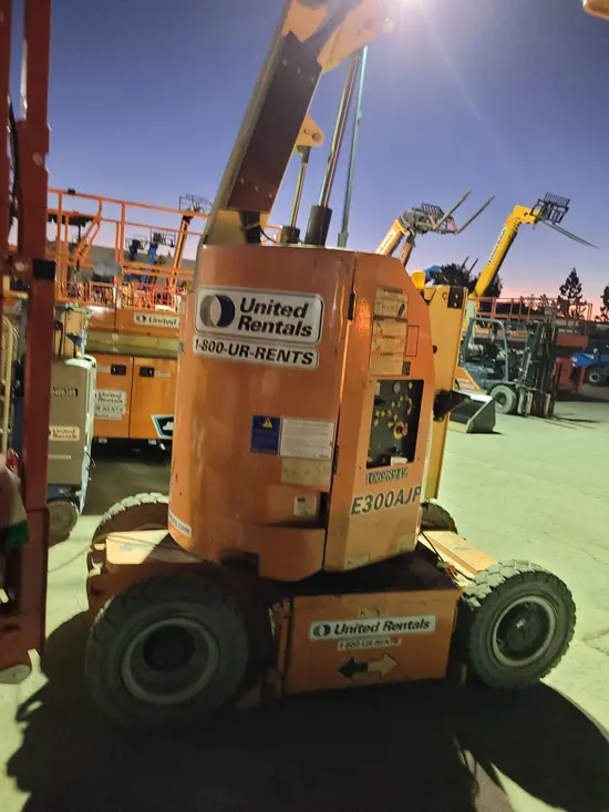 2017 JLG E300AJP Articulating Boom Lift