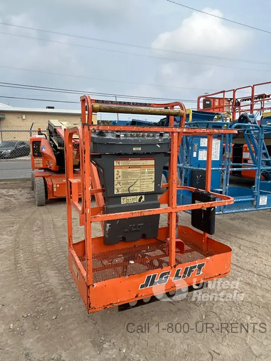 2017 JLG E400AJPN Articulating Boom Lift