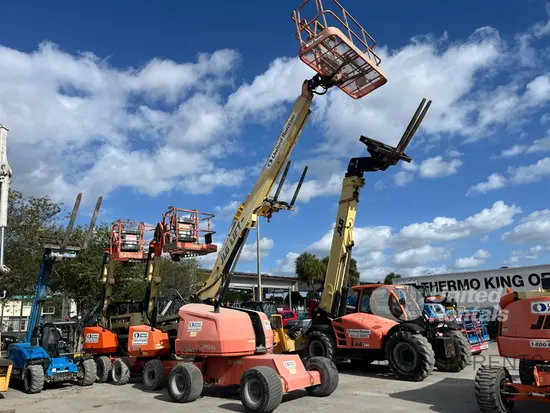 2017 JLG 400S Boom Lift