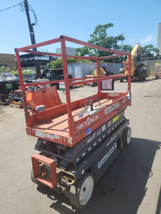 2018 Skyjack SJIII3220 Scissor Lift