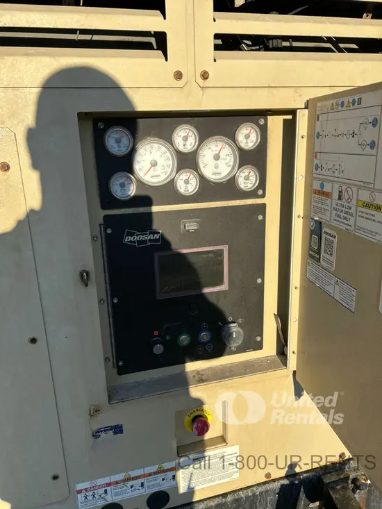 2020 Doosan XP825/HP750WCU Air Compressor