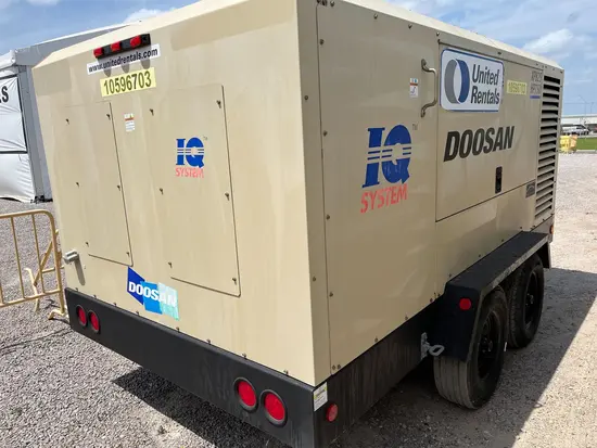 2017 Doosan XP825/HP750WCU Air Compressor
