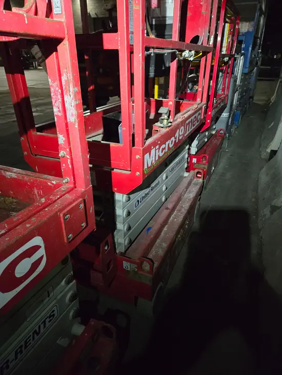 2019 MEC MICRO 19 Scissor Lift
