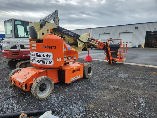 2016 JLG E400AJPN Articulating Boom Lift