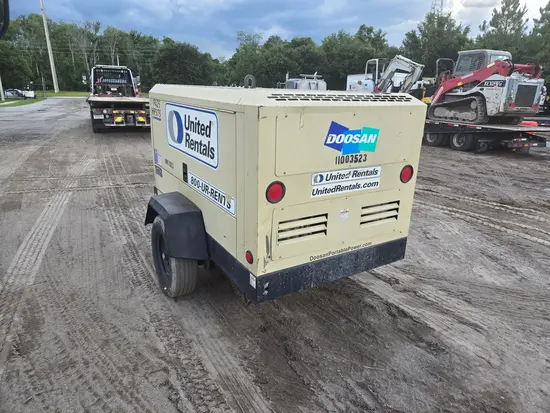 2019 Doosan P425/HP375WCUT4 Air Compressor
