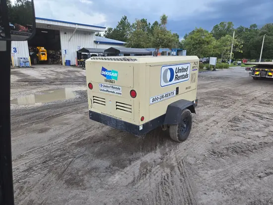 2019 Doosan P425/HP375WCUT4 Air Compressor