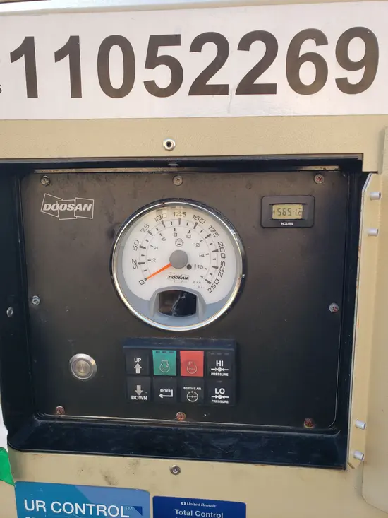 2020 Doosan P425/HP375EXT4I Air Compressor
