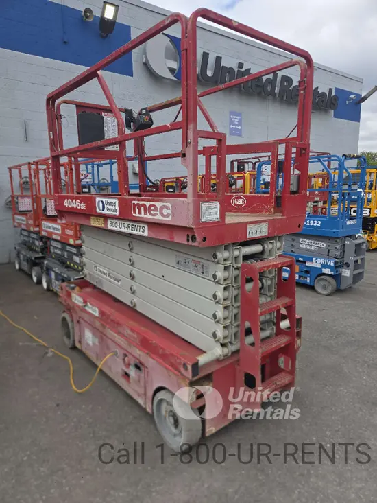 2017 MEC 4046SE Scissor Lift