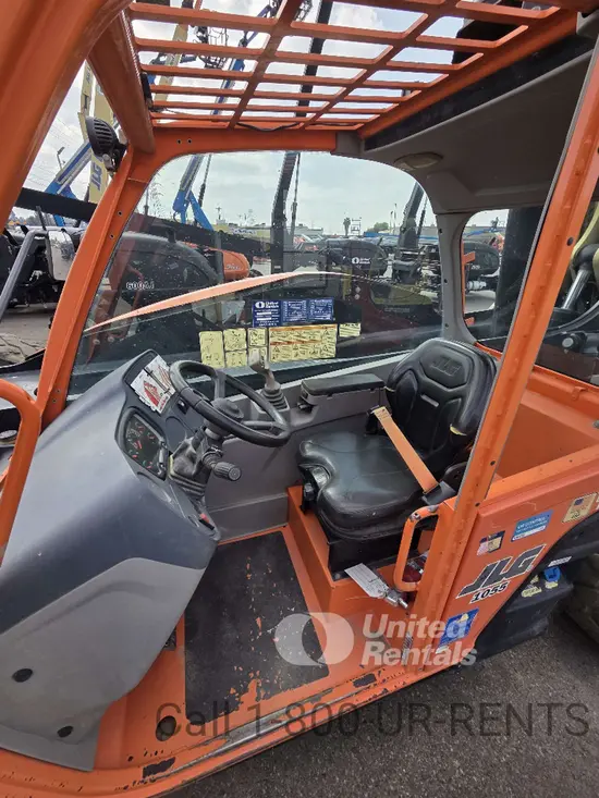 2018 JLG 1055 Forklift