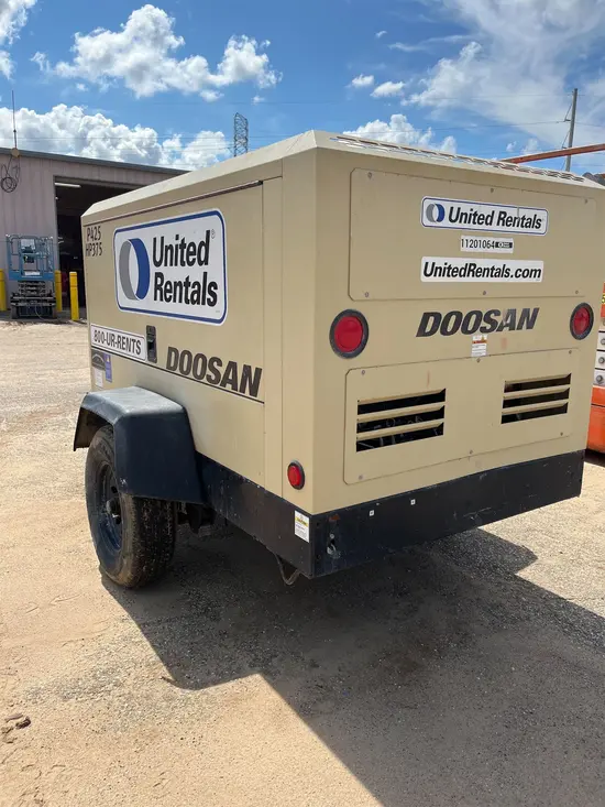 2021 Doosan P425/HP375WCUT4 Air Compressor