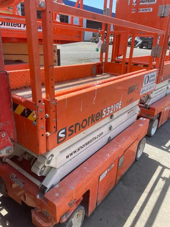 2019 Snorkel S3219E Scissor Lift