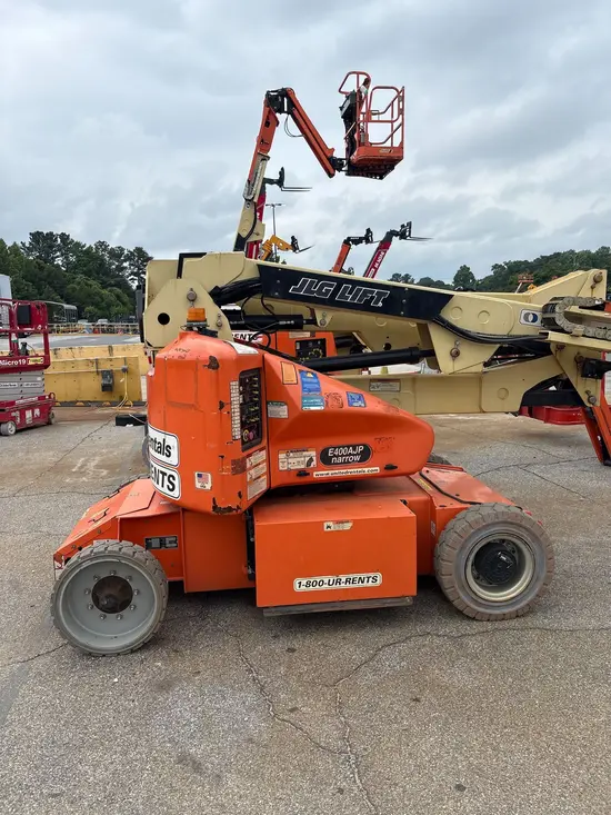 2017 JLG E400AJPN Articulating Boom Lift