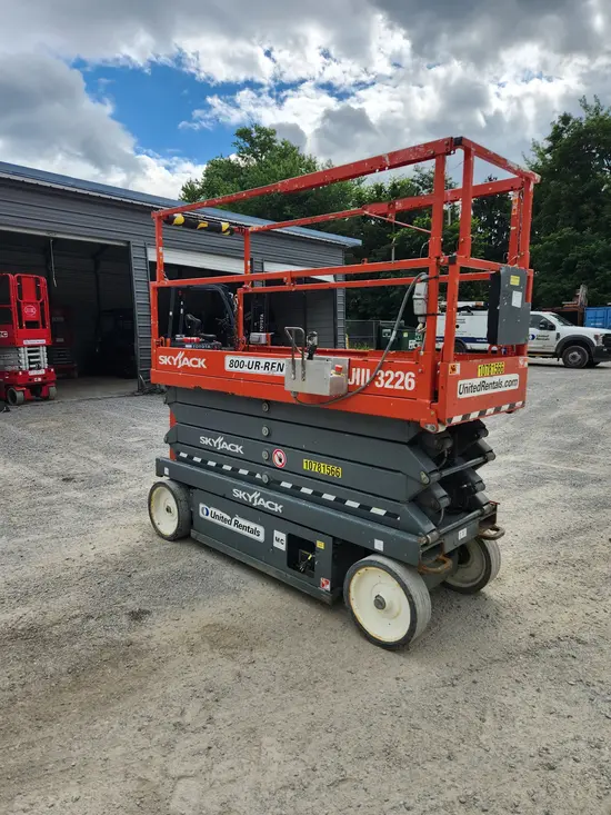 2018 Skyjack SJIII3226 Scissor Lift