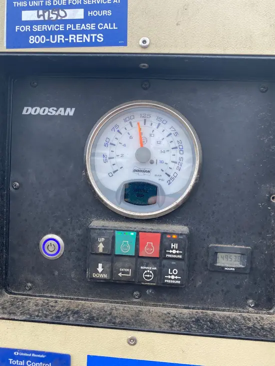 2021 Doosan P425/HP375WCU Air Compressor