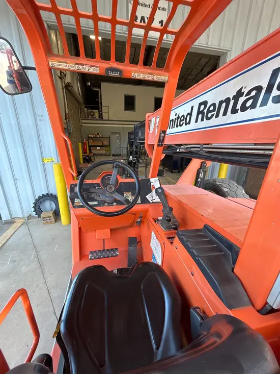 2017 SKYTRAK 6042 Forklift