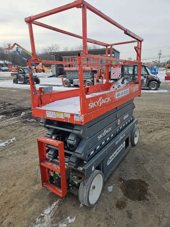 2018 Skyjack SJIII3226 Scissor Lift