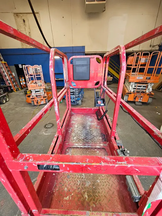2018 MEC MICRO 19 Scissor Lift
