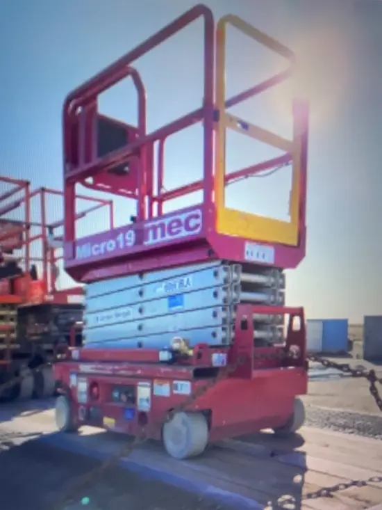 2018 MEC MICRO 19 Scissor Lift