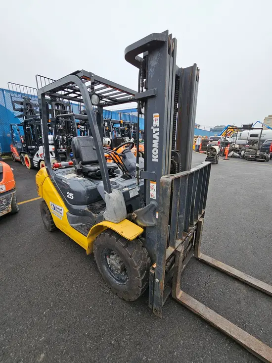 2019 Komatsu FG25T-16 Warehouse Forklift