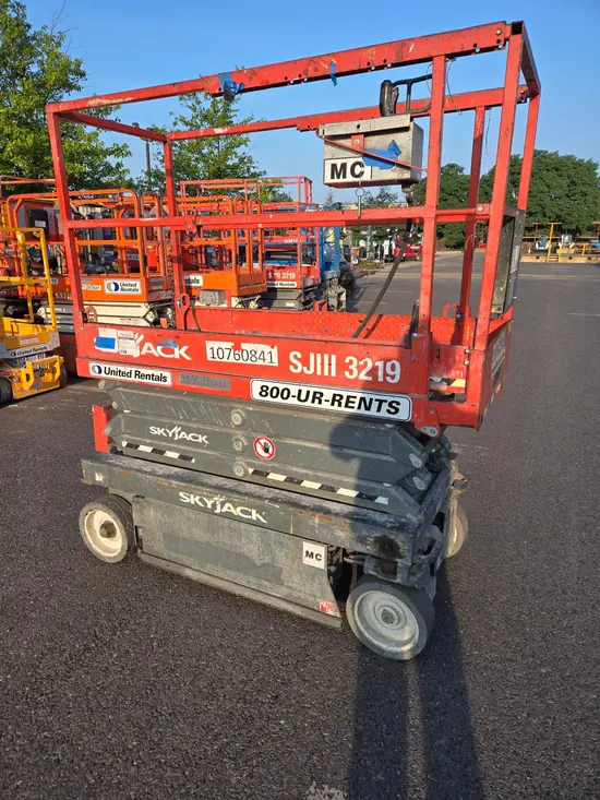 2018 Skyjack SJIII3219 Scissor Lift