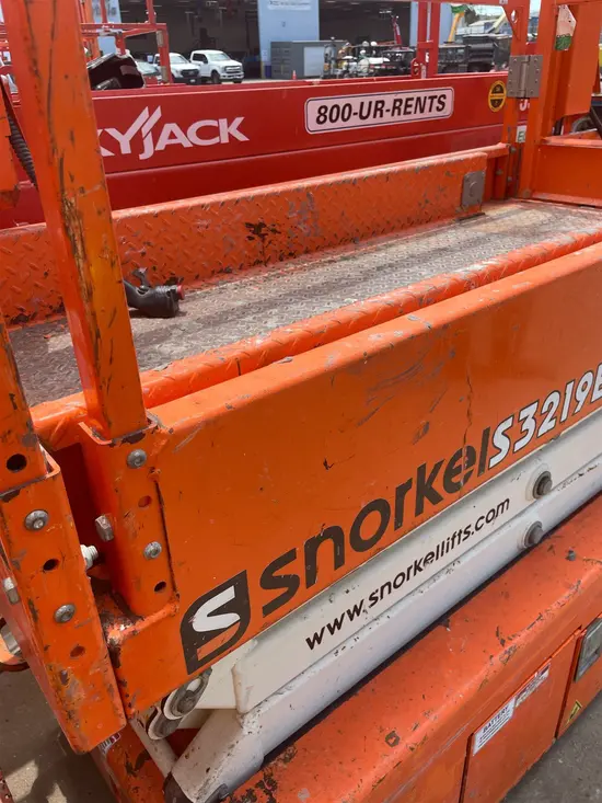 2019 Snorkel S3219E Scissor Lift