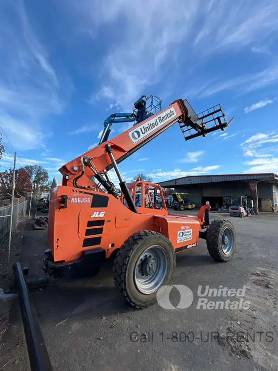 2018 SKYTRAK 8042 Forklift