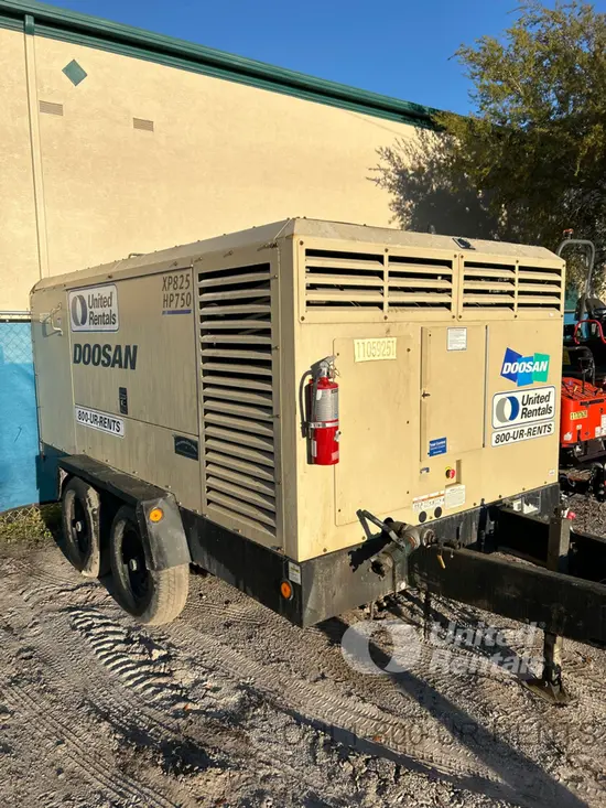 2020 Doosan XP825/HP750WCU Air Compressor