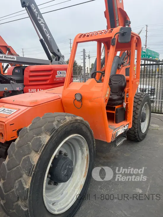 2018 SKYTRAK 8042 Forklift