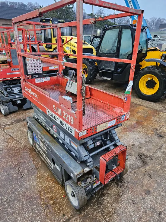 2018 Skyjack SJIII3219 Scissor Lift