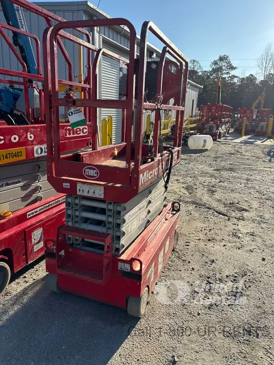 2019 MEC MICRO 19 Scissor Lift