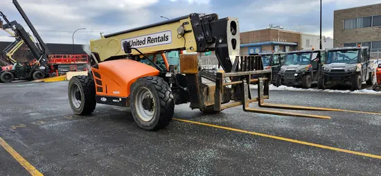 2017 JLG 1055 Forklift