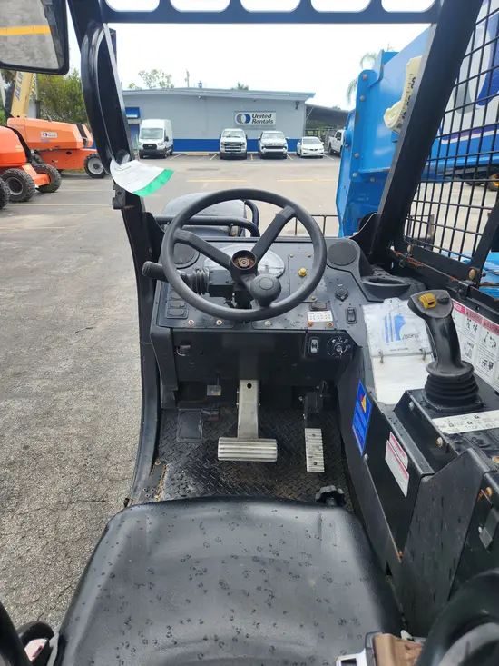 2018 Genie GTH-844 Forklift