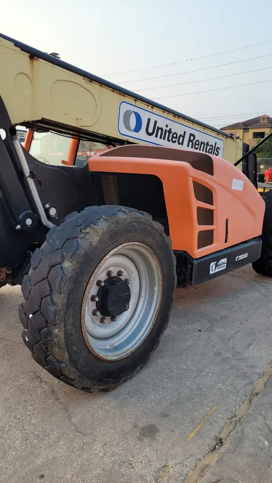 2016 JLG 642 Forklift
