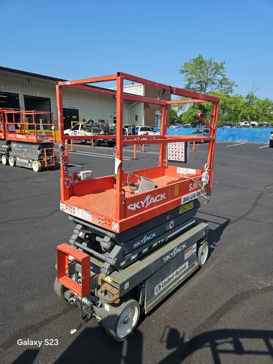 2018 Skyjack SJIII3219 Scissor Lift