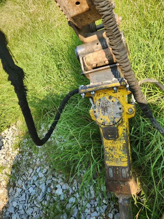 2021 Epiroc SB 452 Attachment