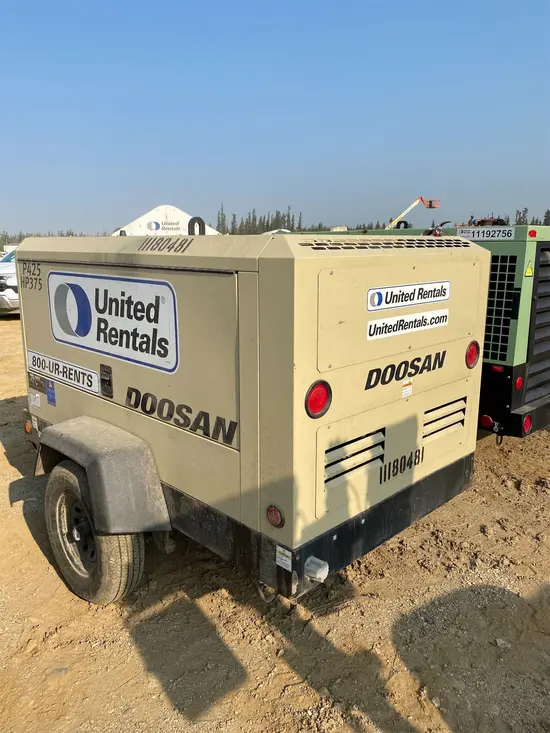 2021 Doosan P425/HP375WCUT4 Air Compressor