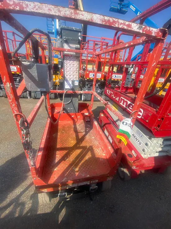 2017 Skyjack SJ12 Self-Propelled One-Person Lift
