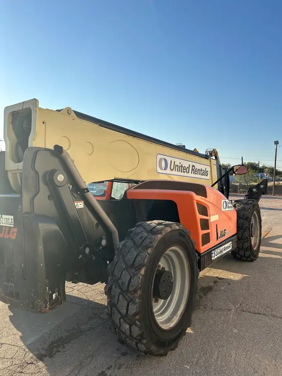 2018 JLG 1055 Forklift