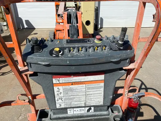 2016 JLG E450AJ Articulating Boom Lift