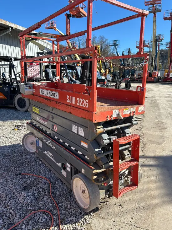 2018 Skyjack SJIII3226 Scissor Lift