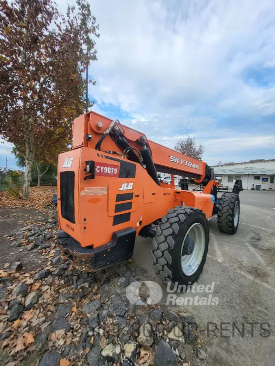 2017 SKYTRAK 10054 Forklift