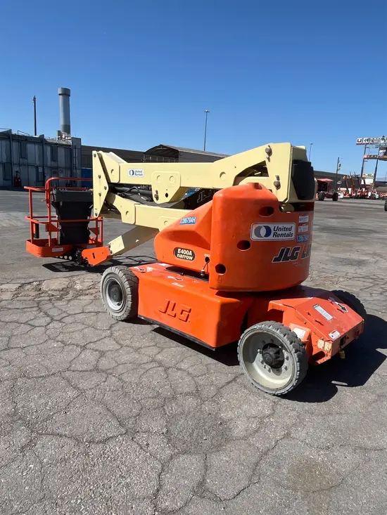 2013 JLG E400AN Articulating Boom Lift