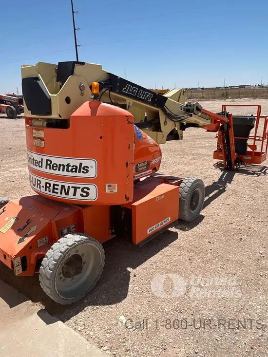 2016 JLG E400AJPN Articulating Boom Lift