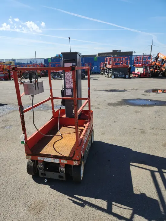 2018 Skyjack SJ16 Self-Propelled One-Person Lift